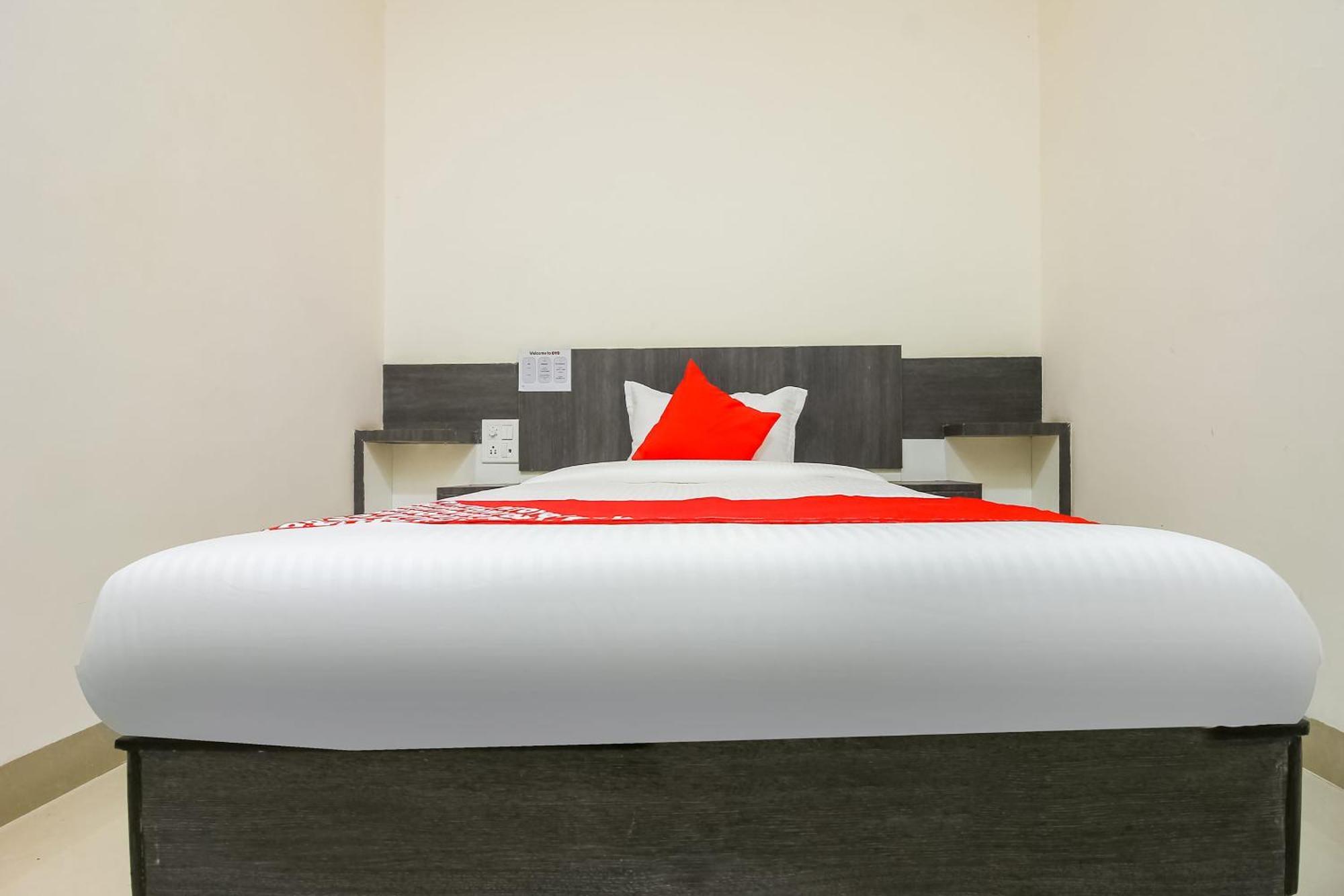 Hotel O Unique Inn Dhule المظهر الخارجي الصورة