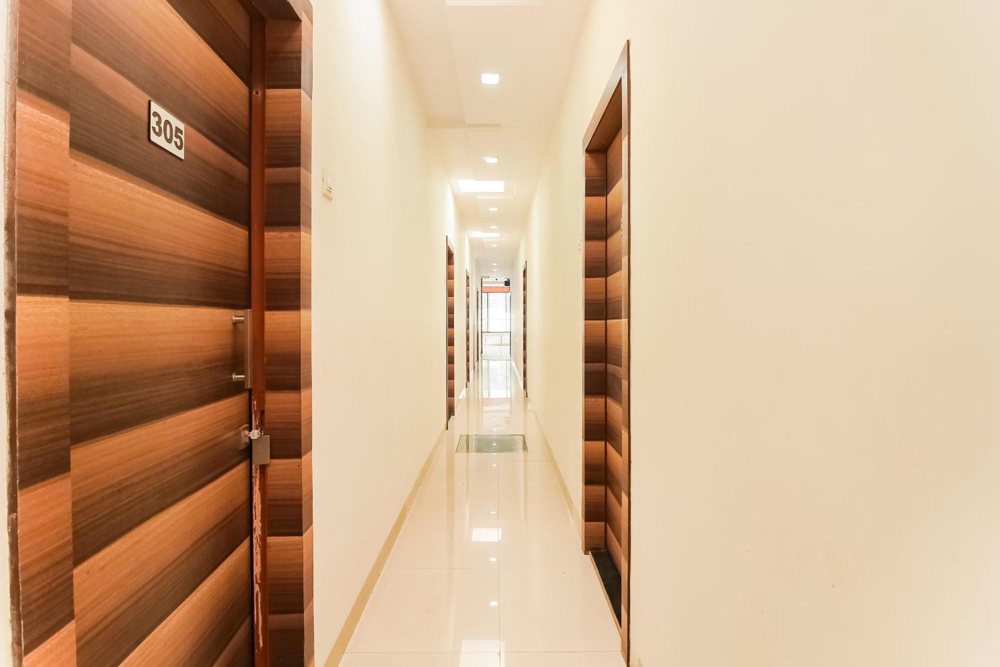 Hotel O Unique Inn Dhule المظهر الخارجي الصورة